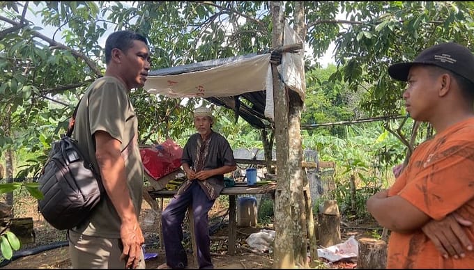 Kapolsek Awayan dan Kades Pulantan Sambangi Rumah Tak Layak Huni Warga Ber-KTP Pulantan di Awayan Hilir